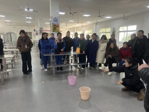 江西制藥工會舉辦慶“三八”乒乓球定點(diǎn)投擲比賽